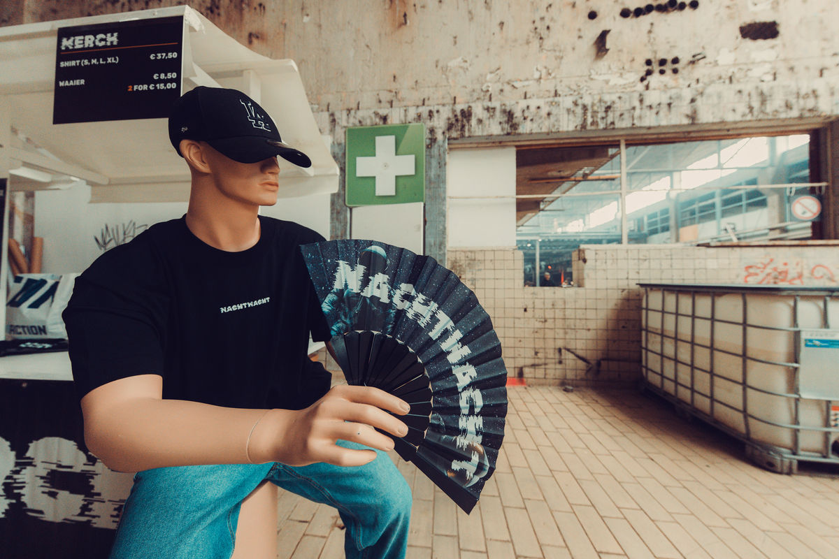 Loading... just a sec